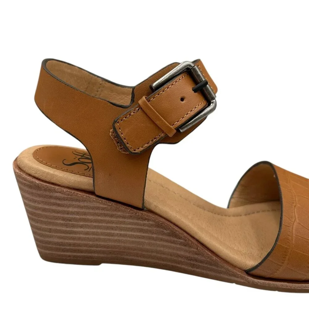 Sofft Garin Women’s Wedge Sandals Size 8.5‎ Brown Open-toe Hook & loop Closure